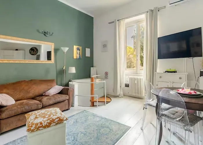 Morgagni Suites- Elegante bilocale con tram T1 sotto casa